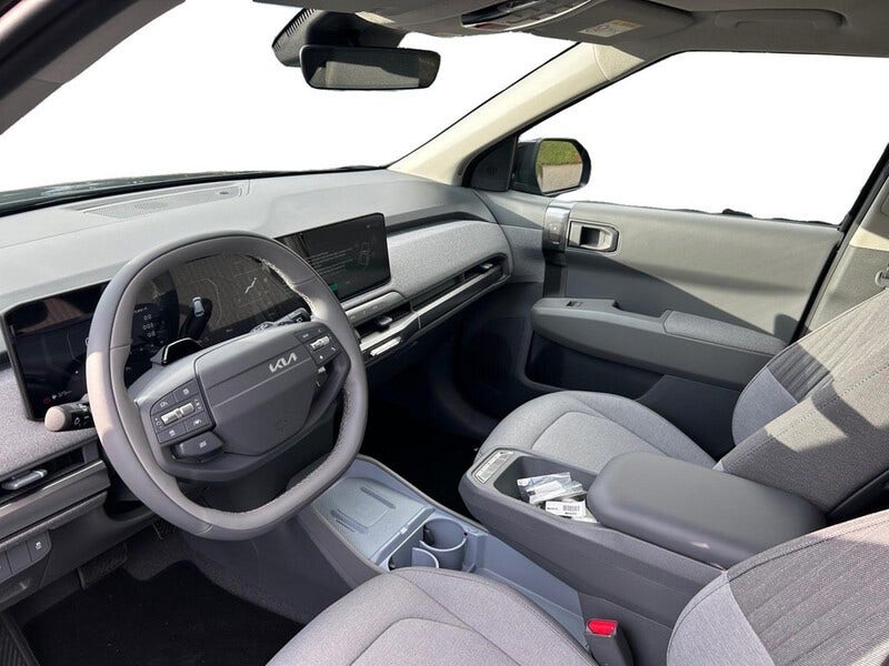 Kia EV3 (10)