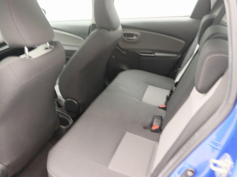 Toyota Yaris (12)