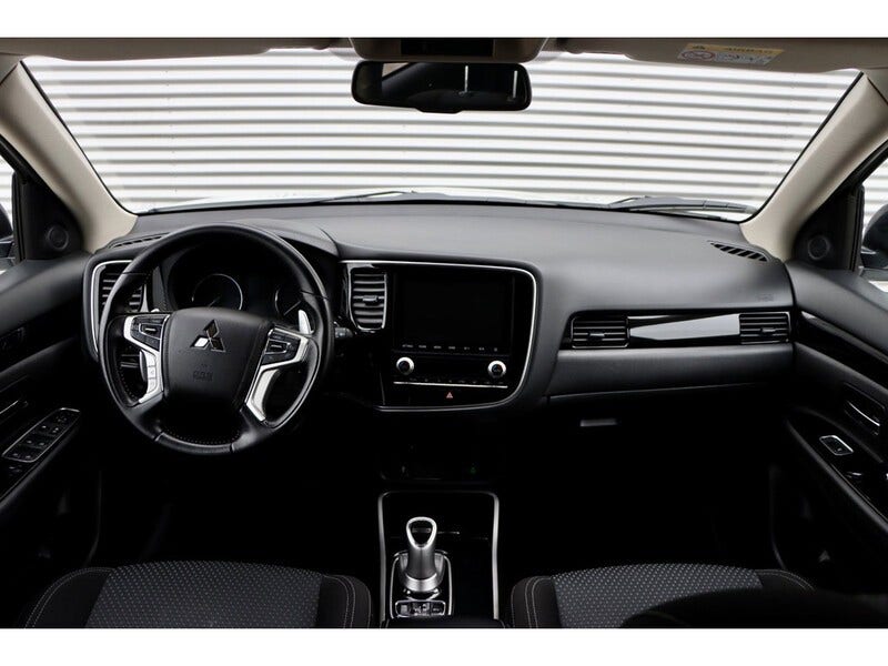 Mitsubishi Outlander (5)