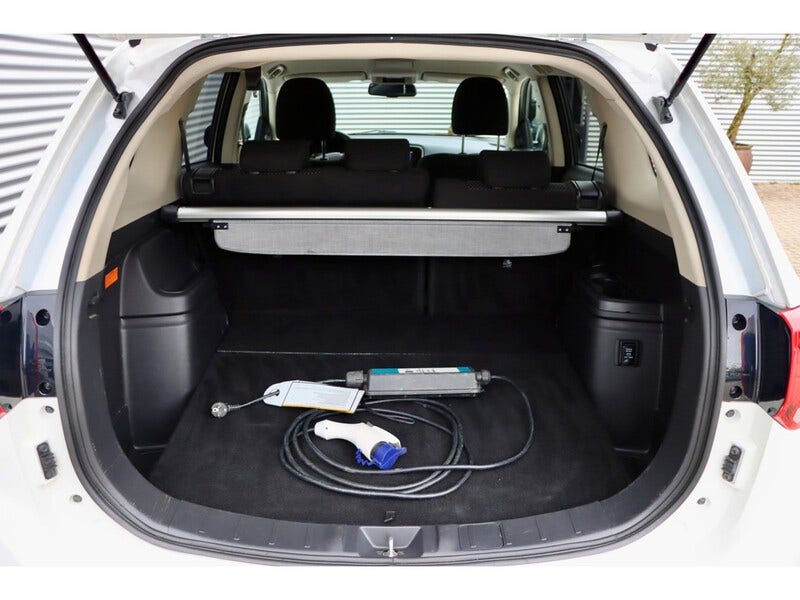 Mitsubishi Outlander (12)