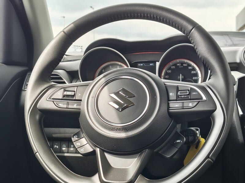 Suzuki Swift (9)