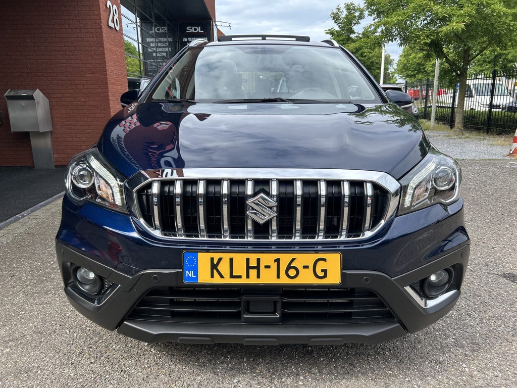 Suzuki Cross (5)