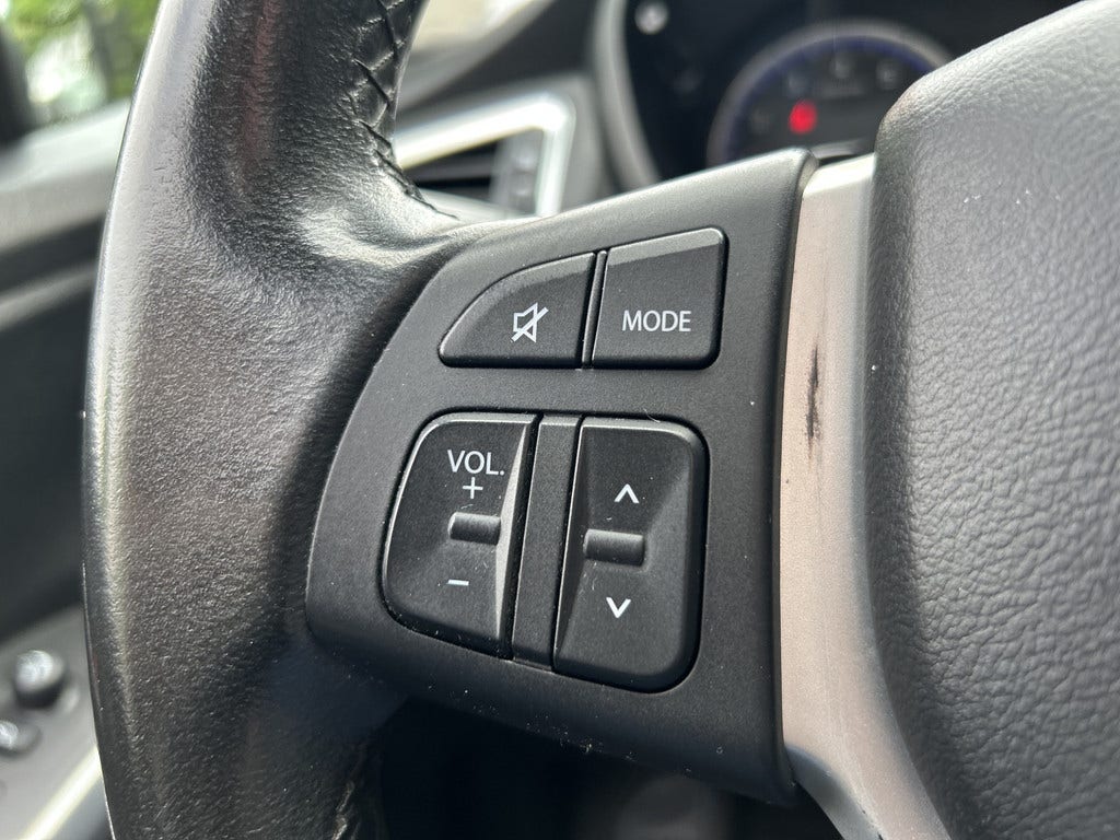 Suzuki Cross (10)