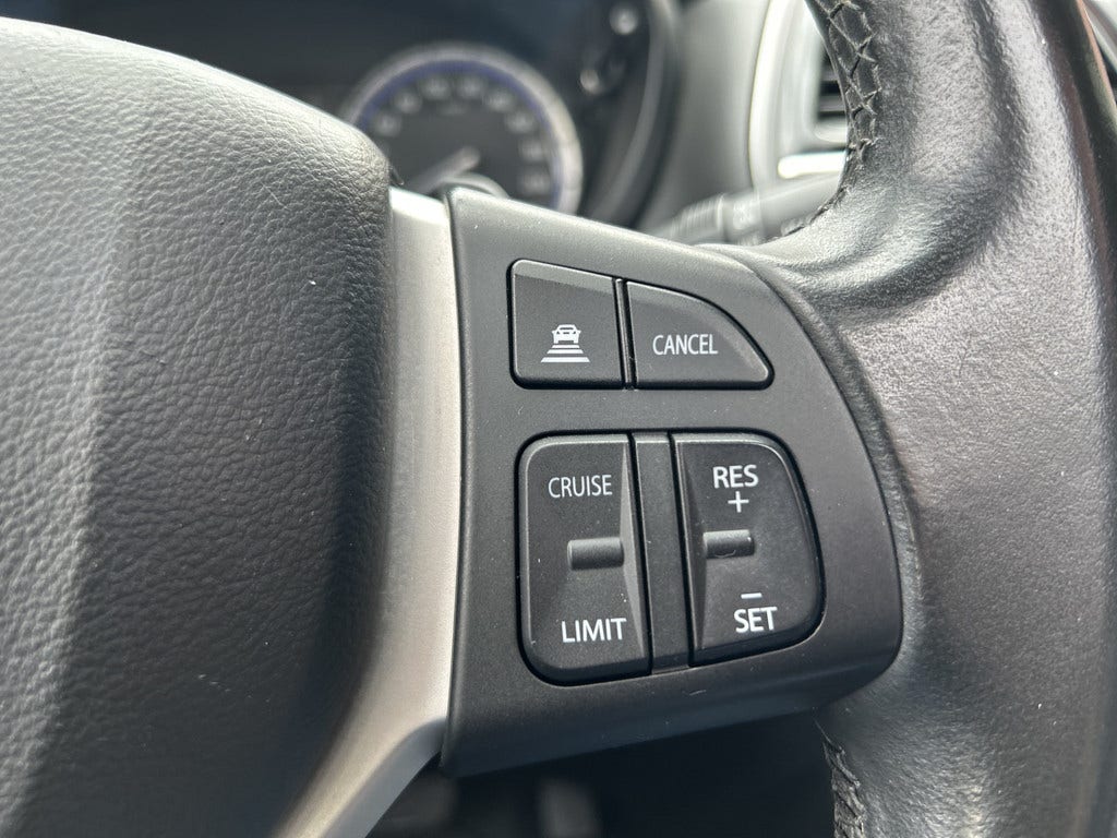 Suzuki Cross (11)