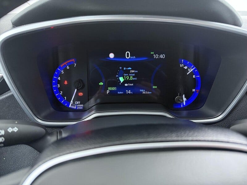 Toyota Corolla (10)