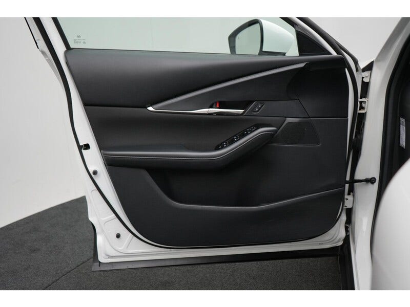 Mazda CX-30 (12)