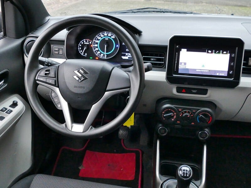 Suzuki Ignis (8)