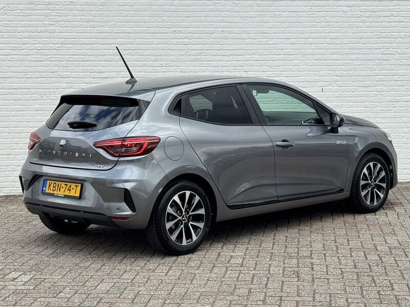 Mitsubishi Colt (5)