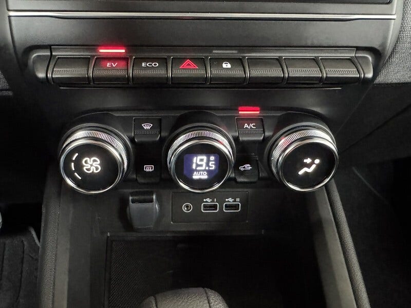 Mitsubishi Colt (7)