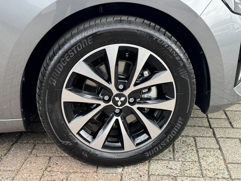 Mitsubishi Colt (16)