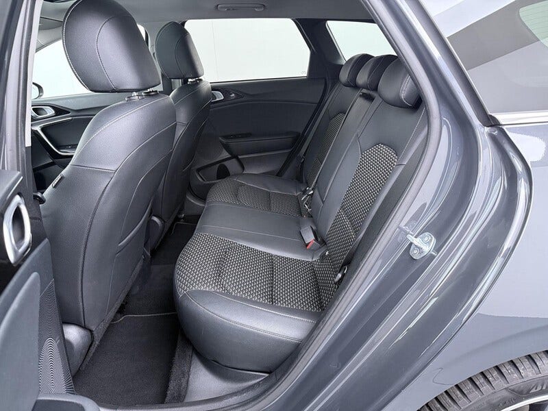 Kia Ceed Sportswagon (14)