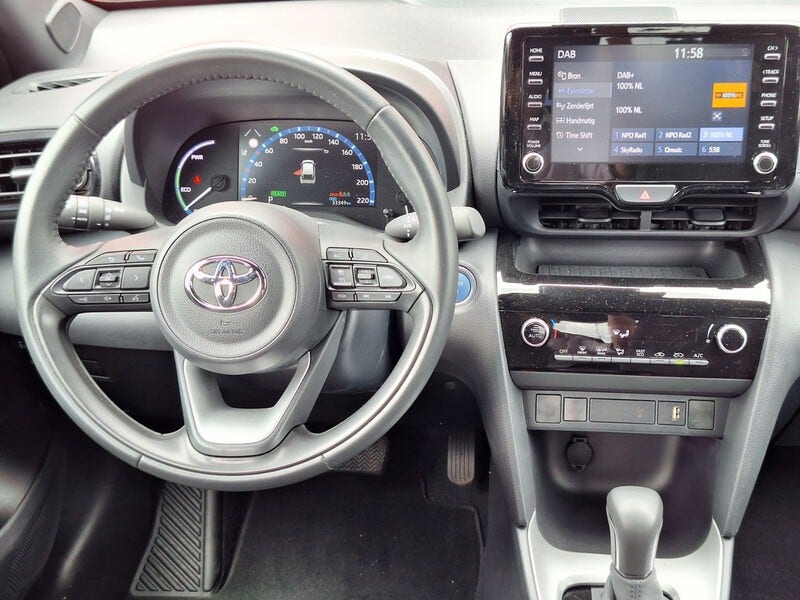 Toyota Yaris Cross (17)