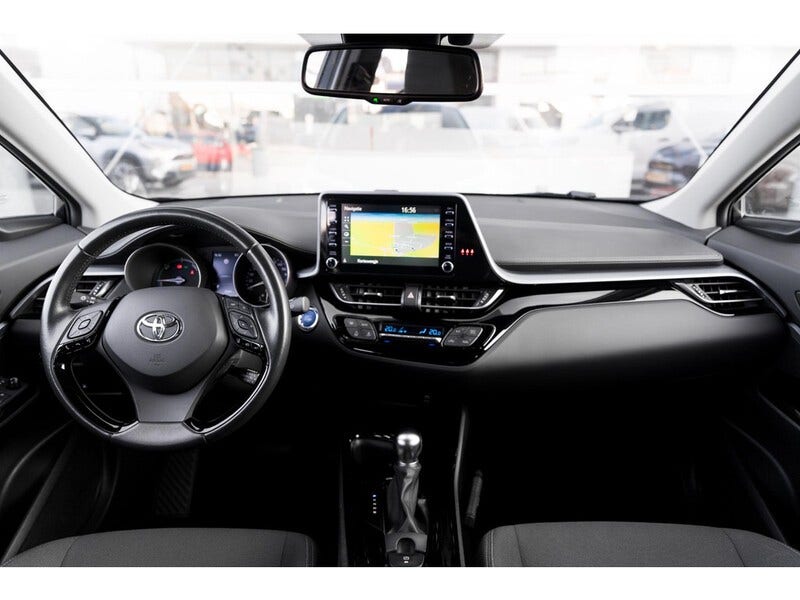 Toyota C-HR (4)