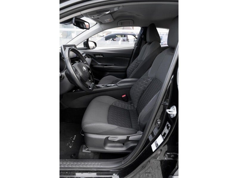 Toyota C-HR (10)