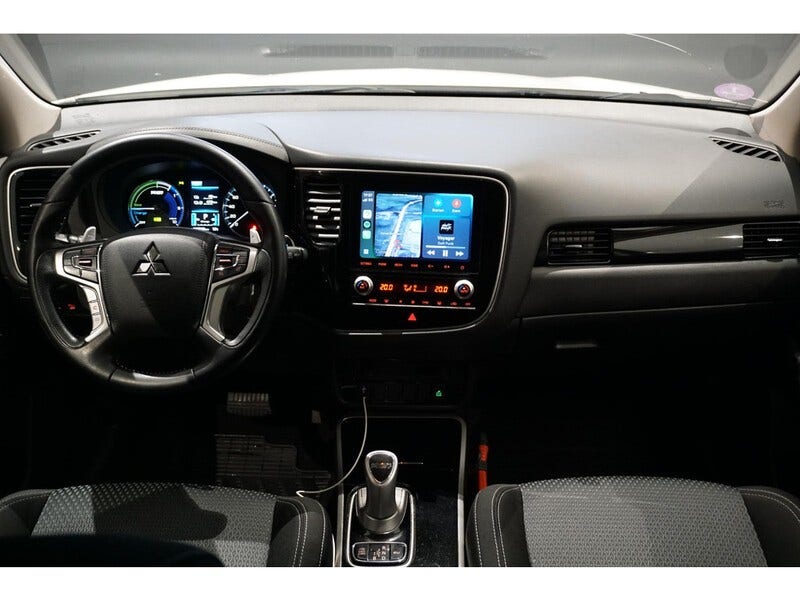 Mitsubishi Outlander (3)
