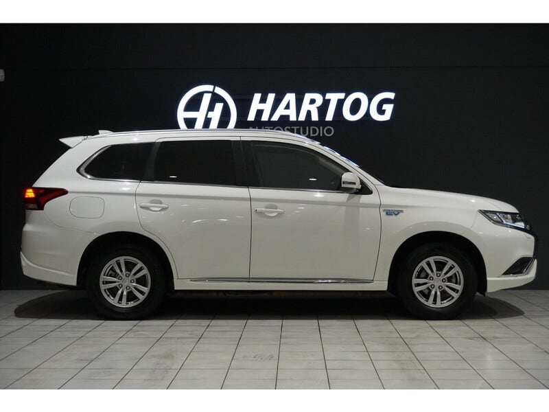 Mitsubishi Outlander (6)
