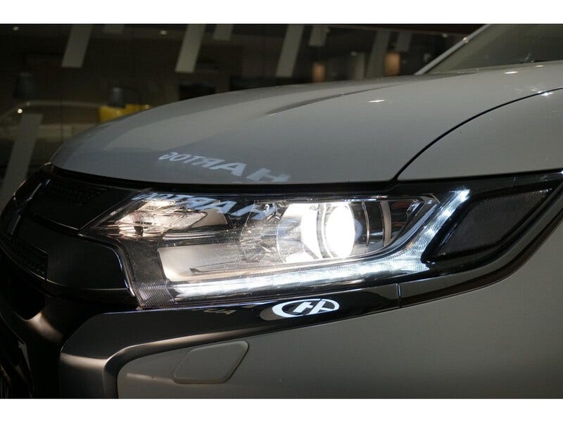 Mitsubishi Outlander (18)