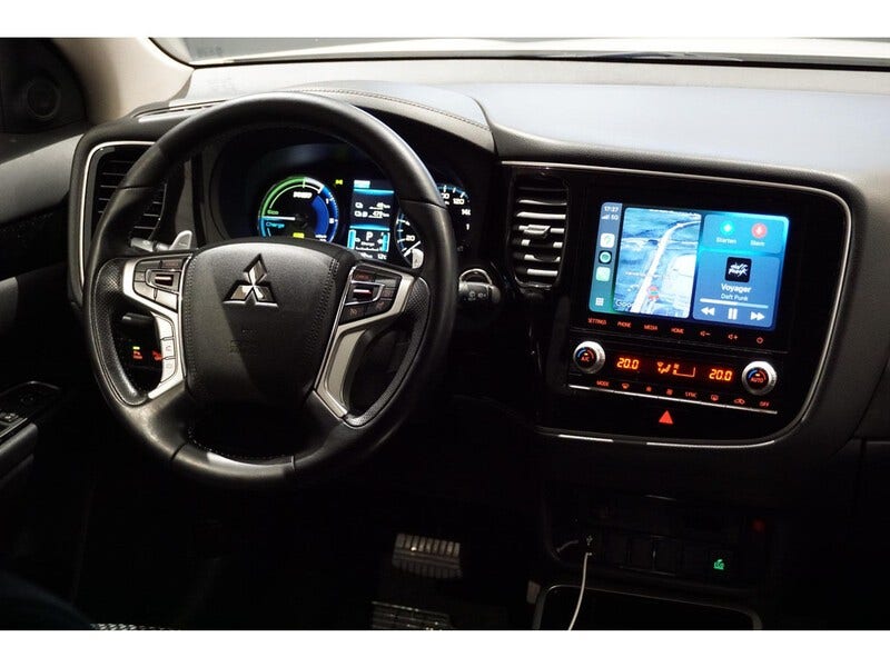 Mitsubishi Outlander (21)