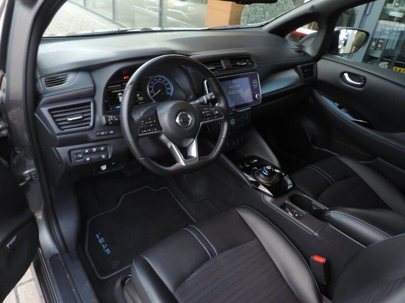 Nissan Leaf (10)