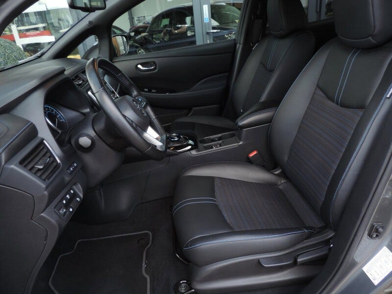 Nissan Leaf (11)