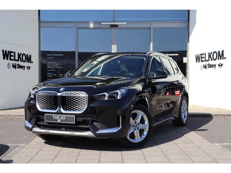 BMW iX1