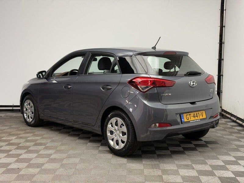 Hyundai i20 (3)