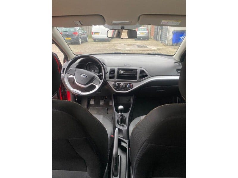 Kia Picanto (12)