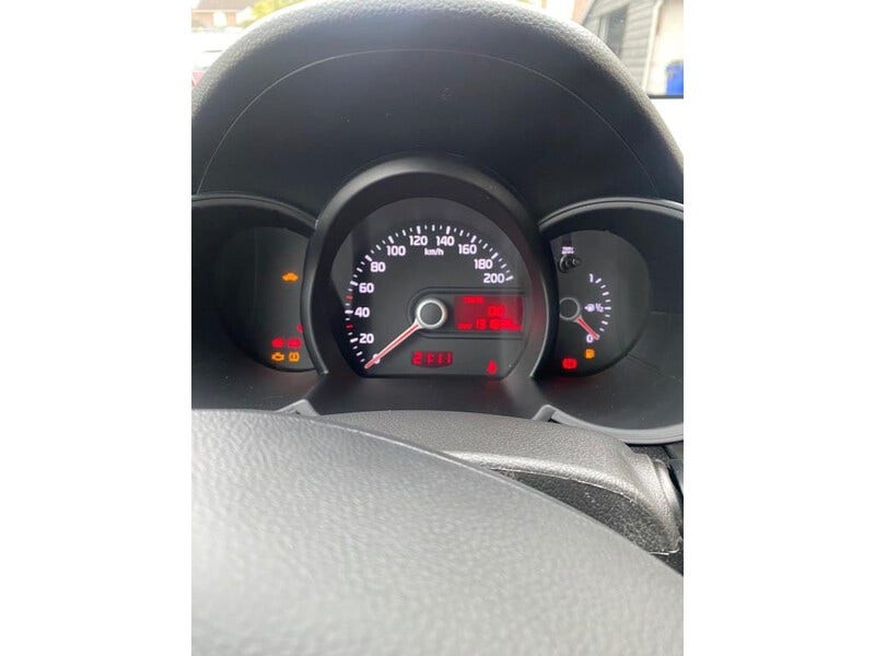 Kia Picanto (13)