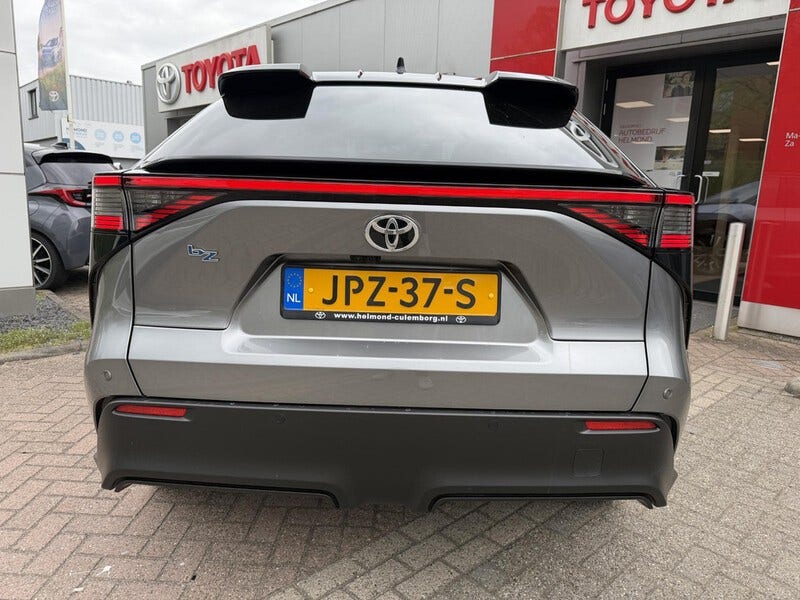 Toyota bZ4X (9)