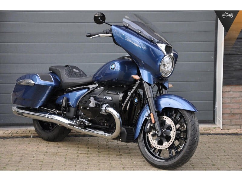 BMW R 18