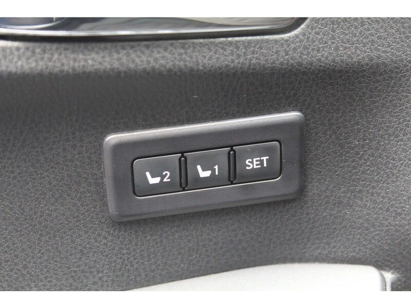 Toyota RAV4 (3)