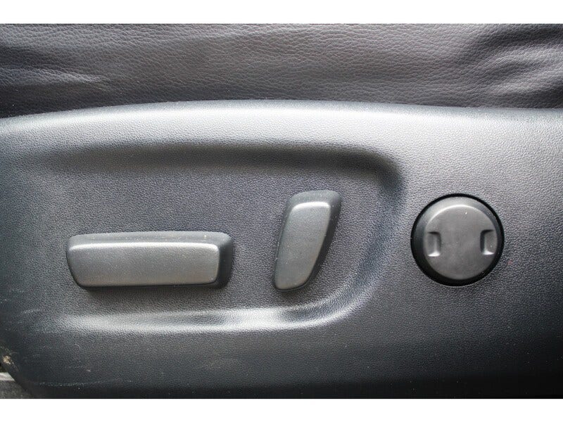 Toyota RAV4 (9)