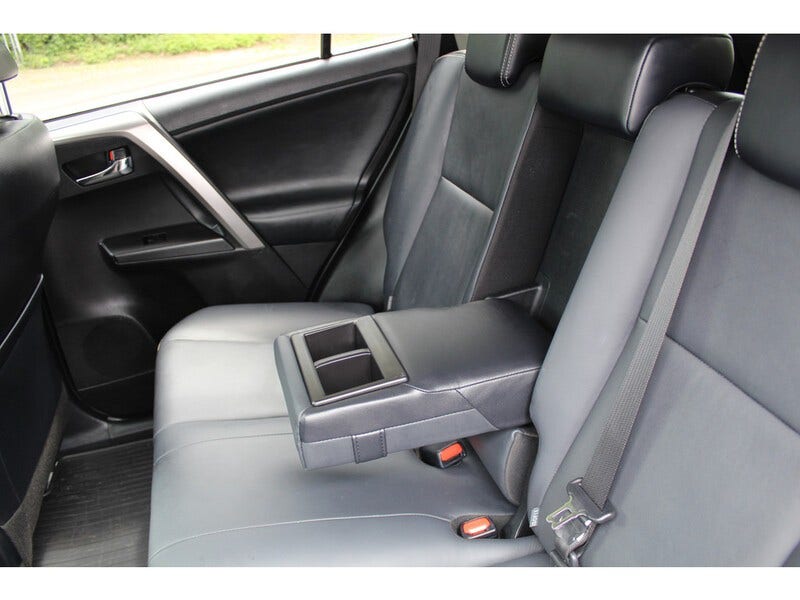 Toyota RAV4 (19)