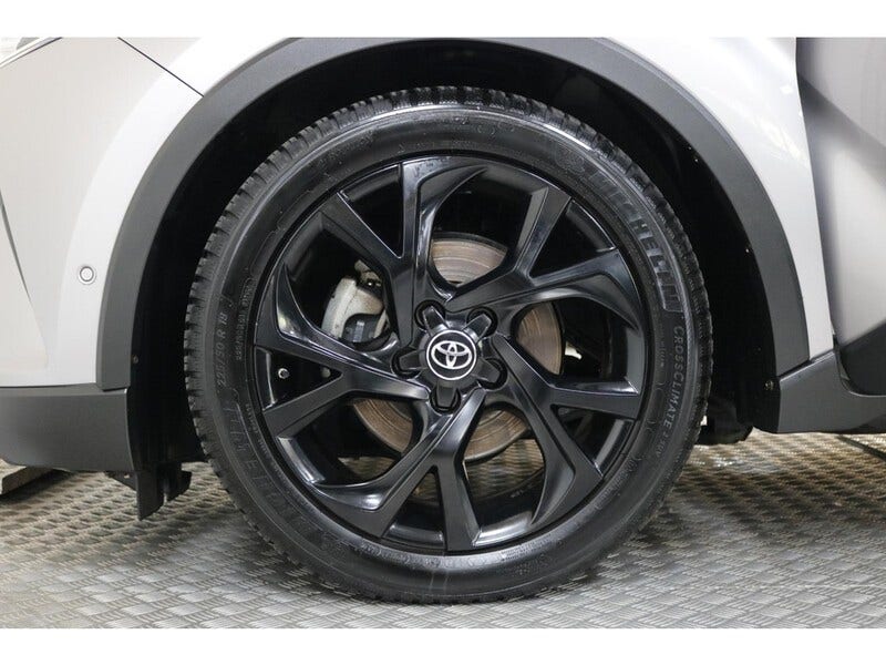 Toyota C-HR (11)