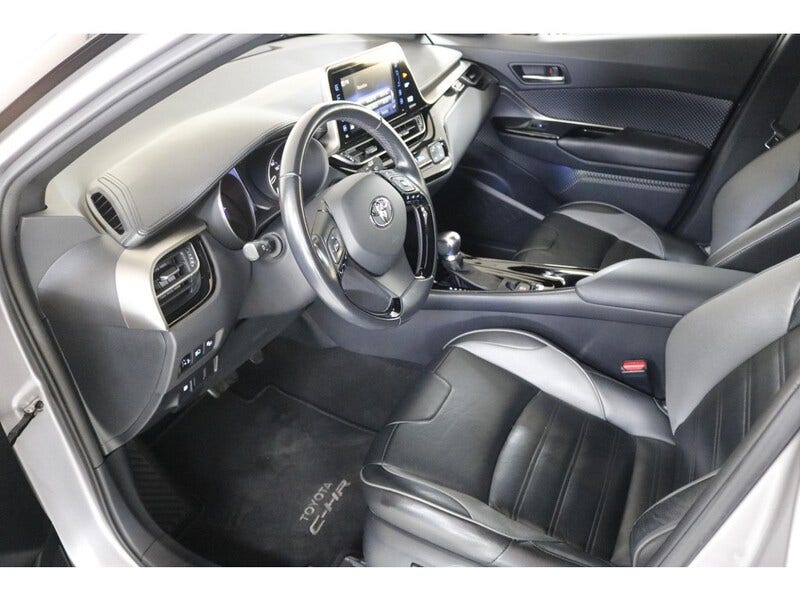 Toyota C-HR (15)