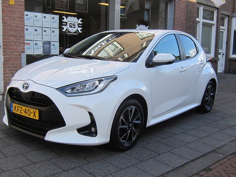 Toyota Yaris (2)