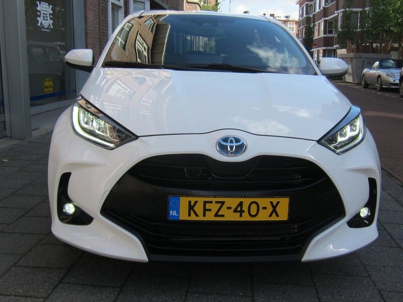 Toyota Yaris (6)