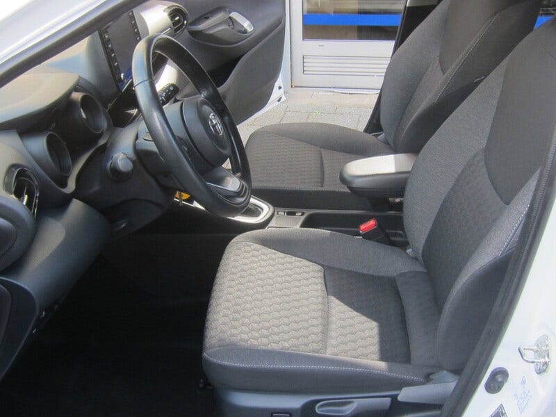 Toyota Yaris (15)