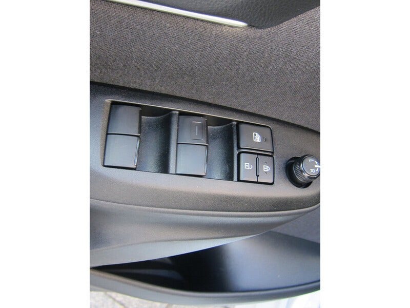 Toyota Yaris (19)