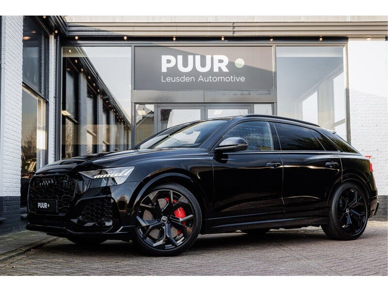 Audi RSQ8