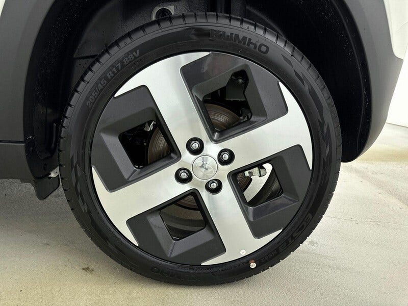 Hyundai Inster (14)