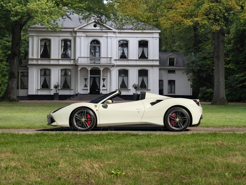 Ferrari 488
