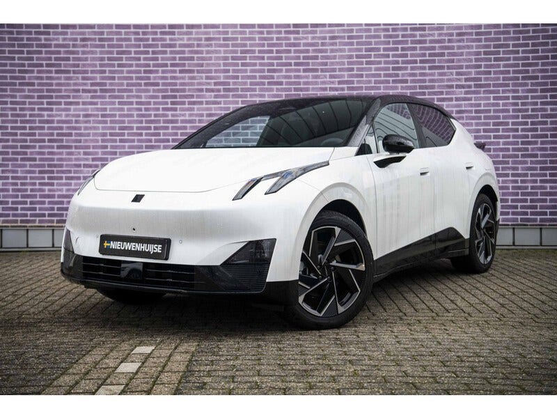 Lynk and Co 02