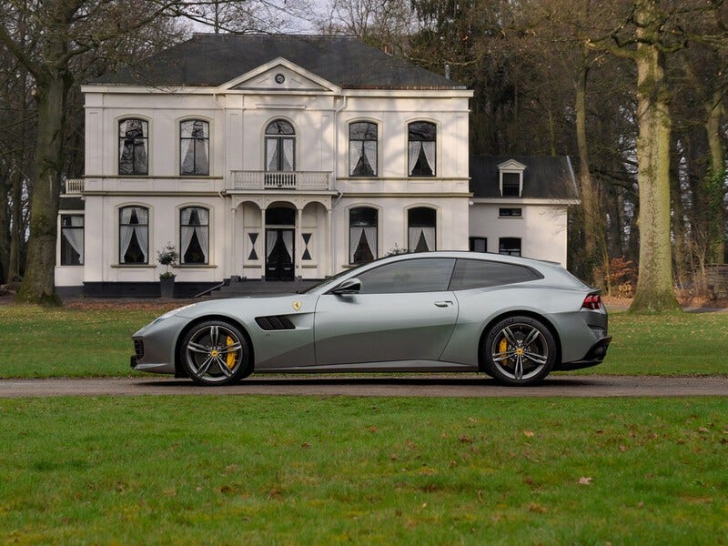 Ferrari GTC4Lusso