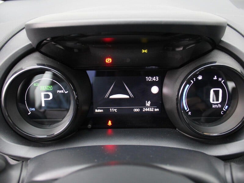 Mazda 2 Hybrid (12)