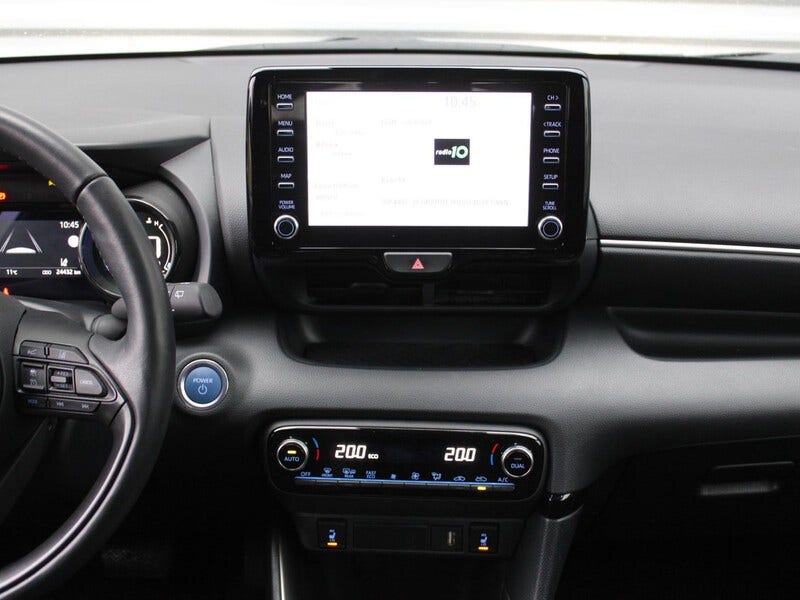 Mazda 2 Hybrid (16)