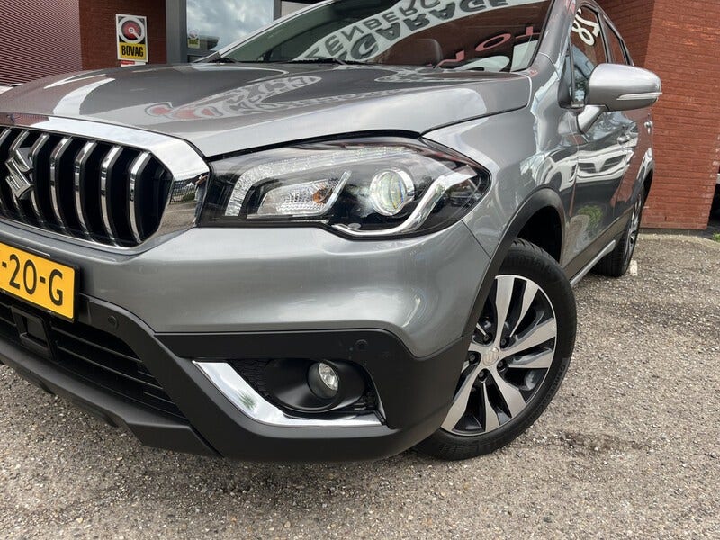 Suzuki Cross (12)