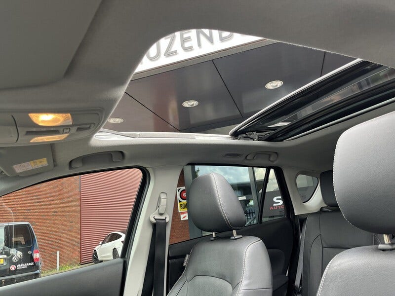 Suzuki Cross (18)