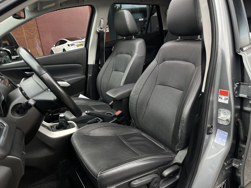 Suzuki Cross (19)