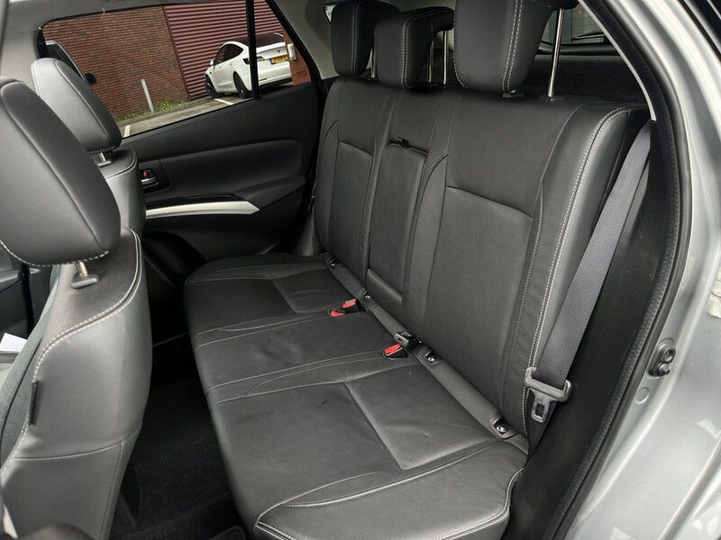 Suzuki Cross (20)
